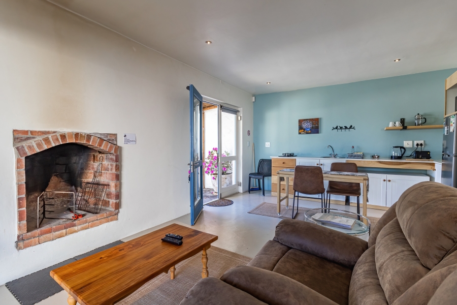 5 Bedroom Property for Sale in Bekbaai Western Cape